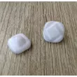 Gomb-műanyag fehér szögletes fülesgomb 13mm