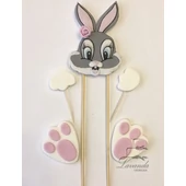 Cukormasszából készült beszúrható tortadíszek